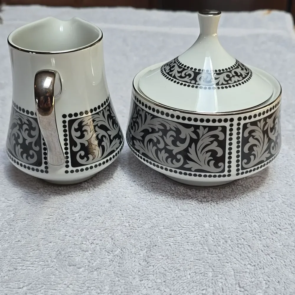 VTG Mikasa SUTTON 0Bone China Creamer Covered Sugar Bowl Black White Narumi Japa